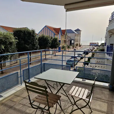 Chatelaillon-Plage Centre-Ville: Apt 4 Pers, Balcon, Parking, Piscine, Wifi Châtelaillon-Plage